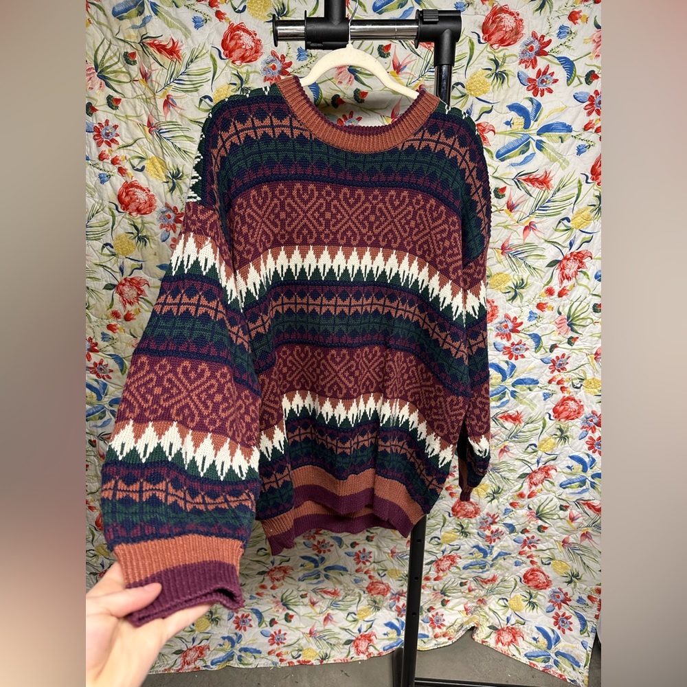 Tribal pattern beautiful heavy duty sweater vintage!!!